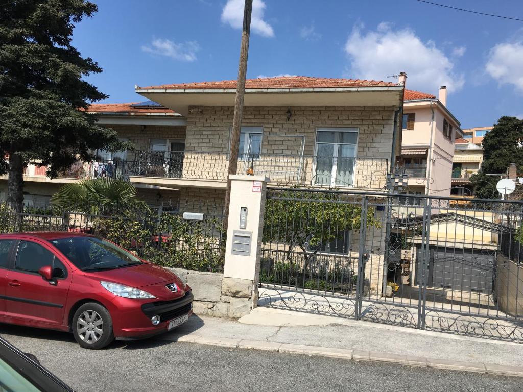 Budova, v ktorej sa apartmán nachádza