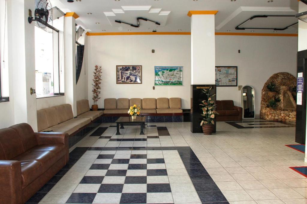  Paradise Palace Hotel