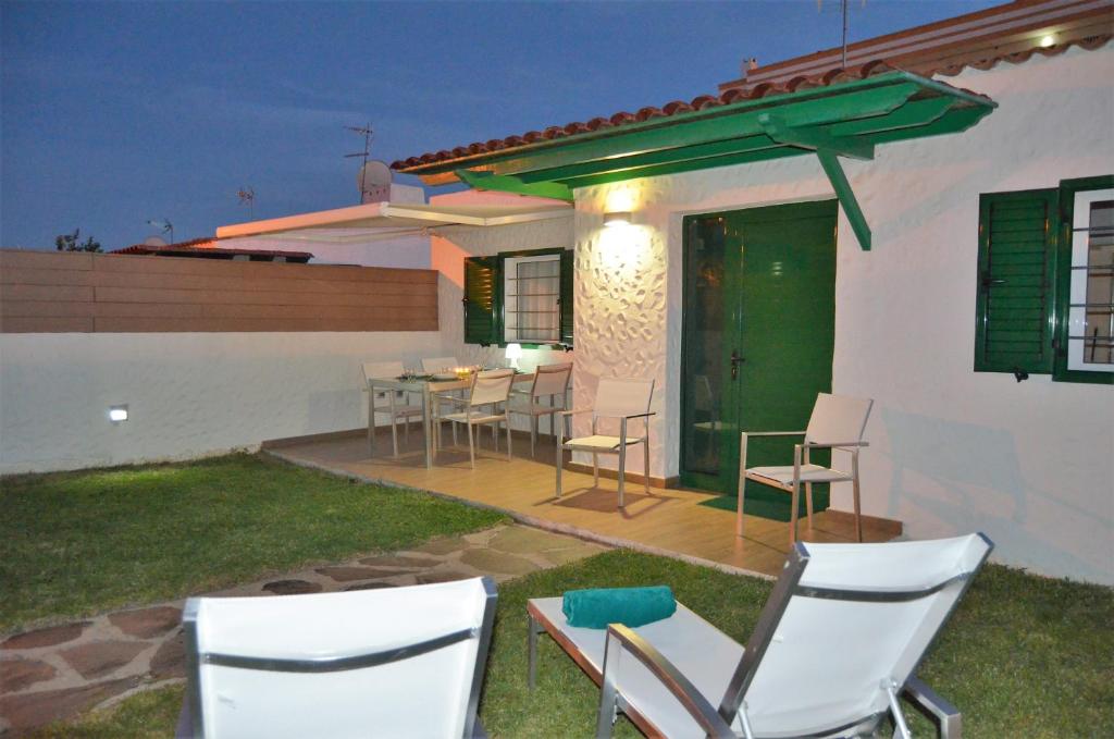 Patio alebo iná vonkajšia časť ubytovania Bungalow ACK