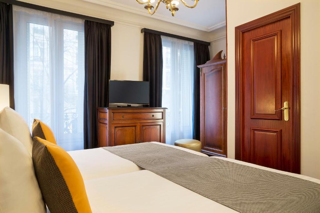 Melia Paris Champs Elysées - Resim 42