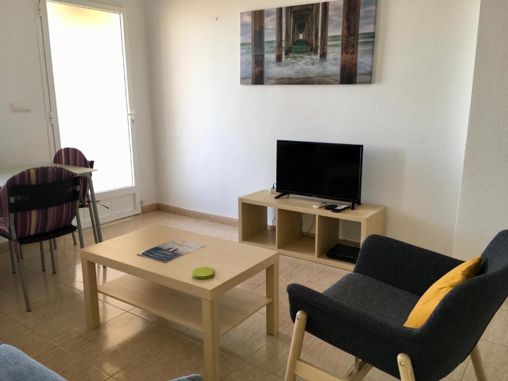 A television and/or entertainment centre at Villa Cristal II 5607 - Resort Choice