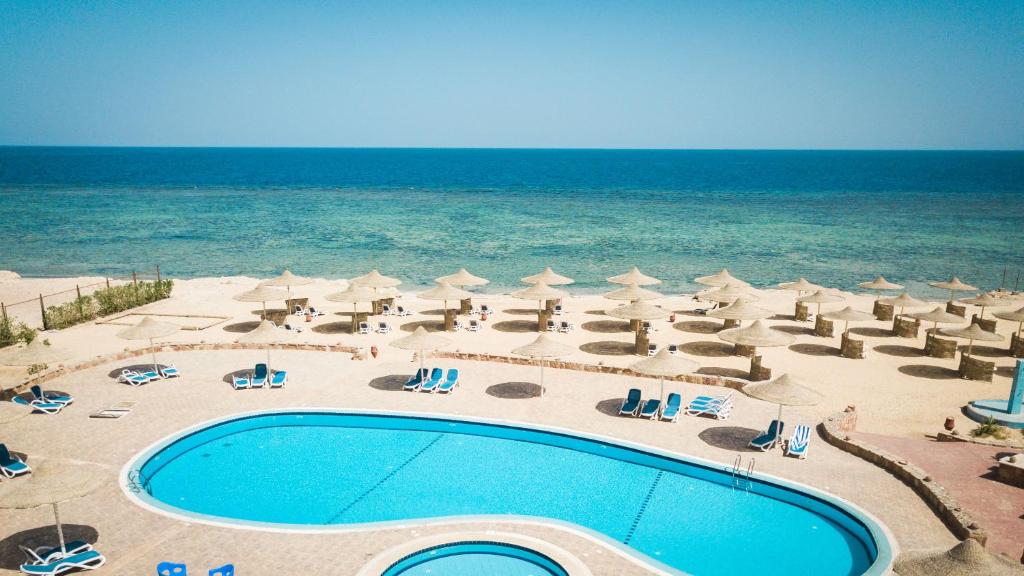 Bazén v ubytování Silver Beach Boutique Hotel nebo v jeho okolí