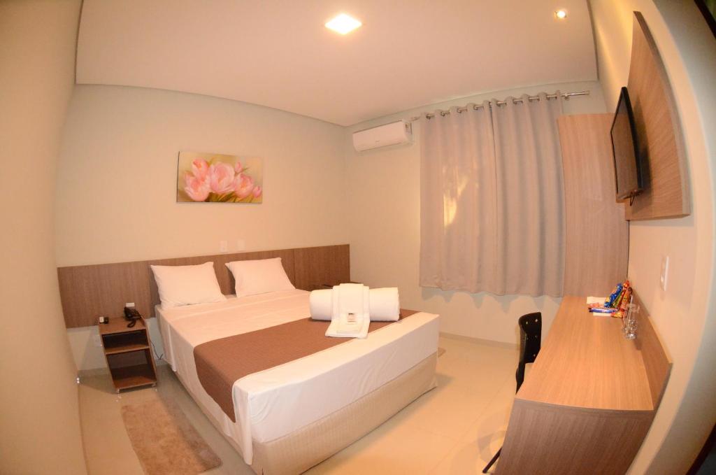  Gold Hotel