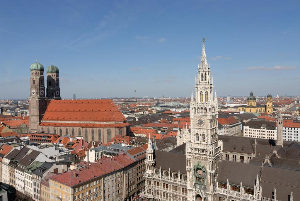 Nespecifikovaný výhled na destinaci Mnichov nebo výhled na město při pohledu z hotelu