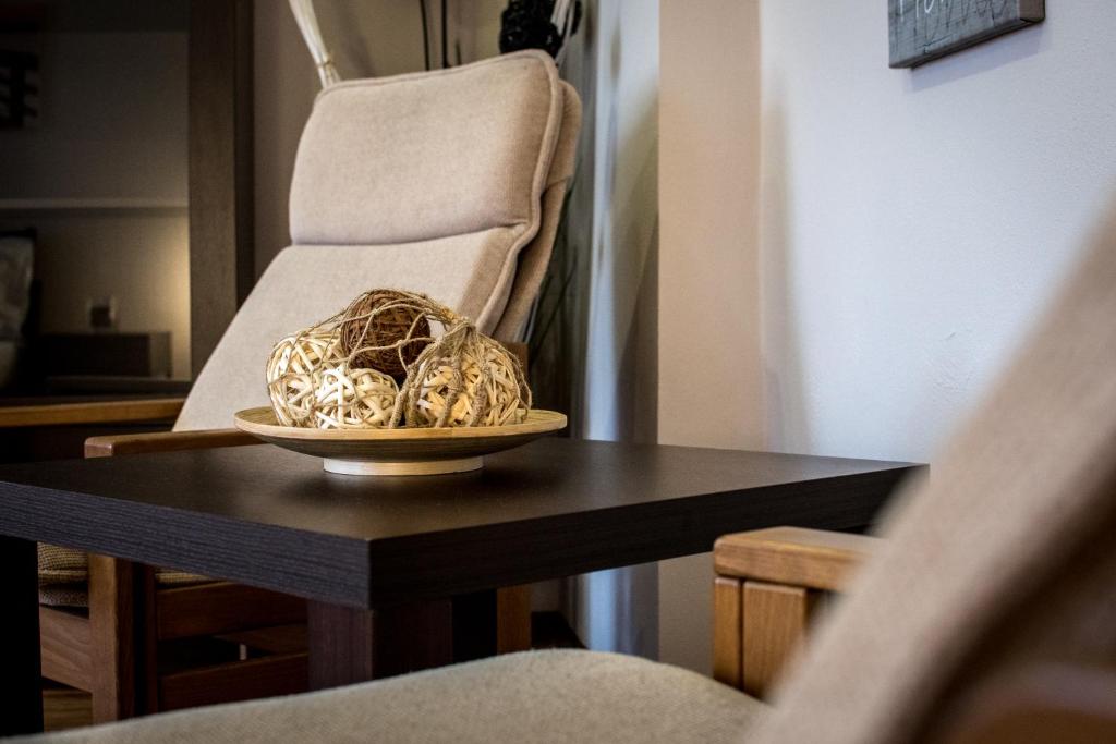 Tylova Apartments - 14