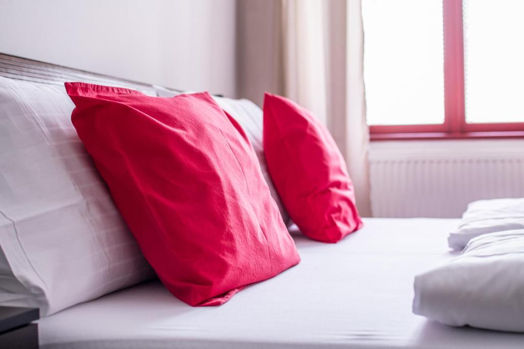 Tylova Apartments - 9