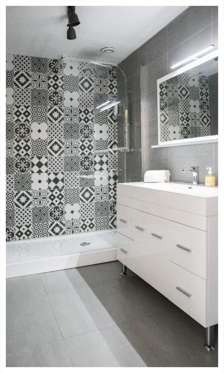 URBAN LOFT & SPA Marseille - Resim 29