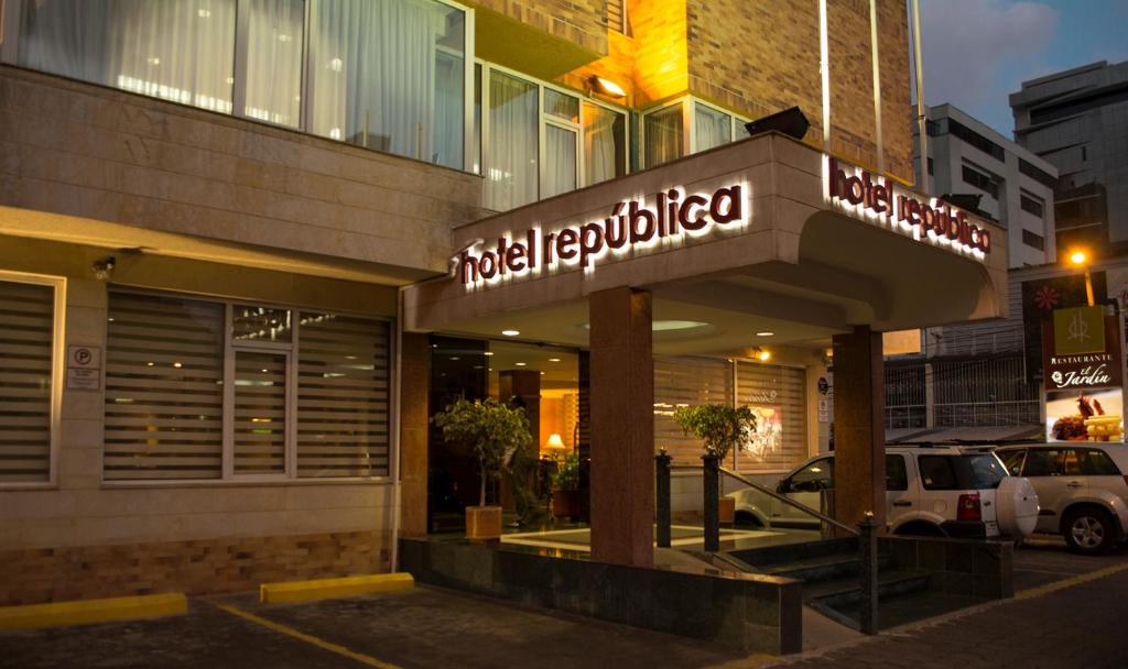 Budova, kde se hotel nachází