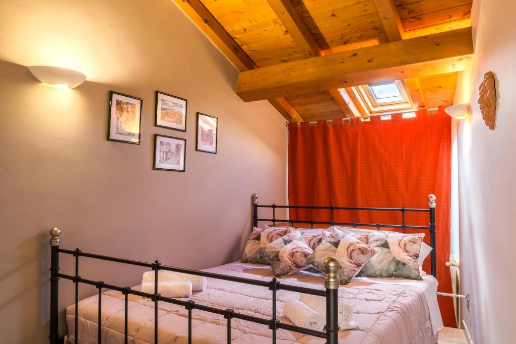 Posteľ alebo postele v izbe v ubytovaní Amartìa Apartments