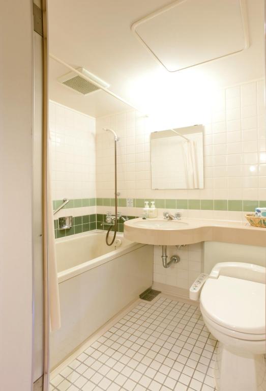 Koupelna v ubytování Yamatoya Honten Ryokan Osaka