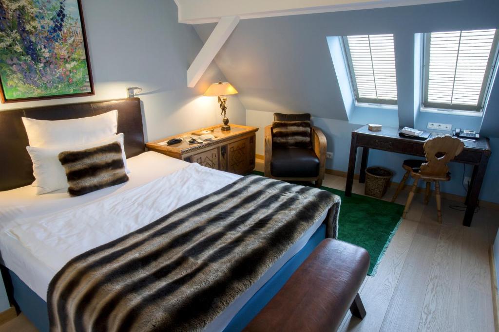 Schlosshotel Hugenpoet - Resim 40