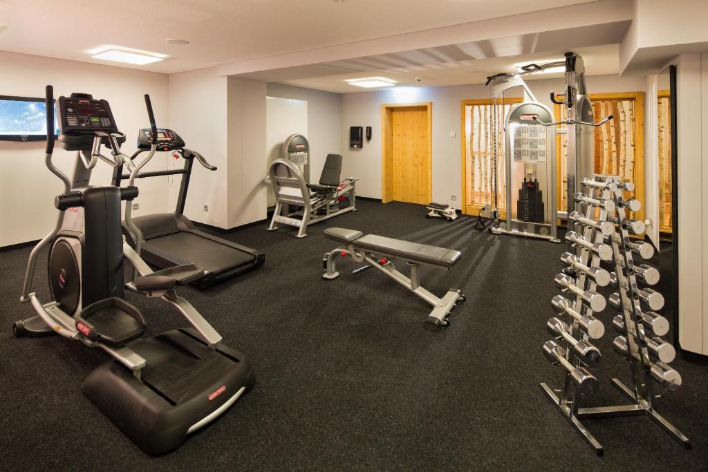 Fitness centrum a/nebo fitness zařízení v ubytování "Ferienwohnung Anna" - Annehmlichkeiten von 4-Sterne Familien-und Wellnesshotel Viktoria können mitgenutzt werden