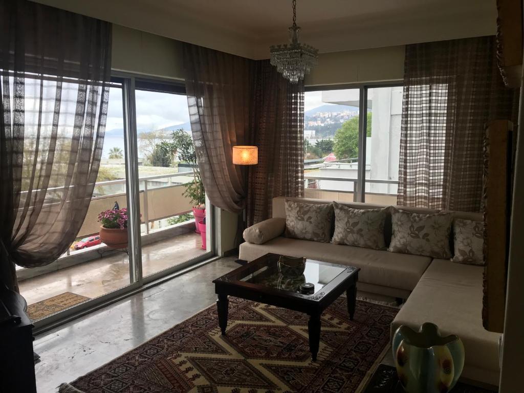 Maria's Apartment - 12