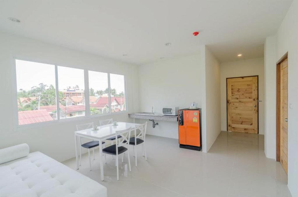 Kuchyň nebo kuchyňský kout v ubytování Ao Nang Miti Resort