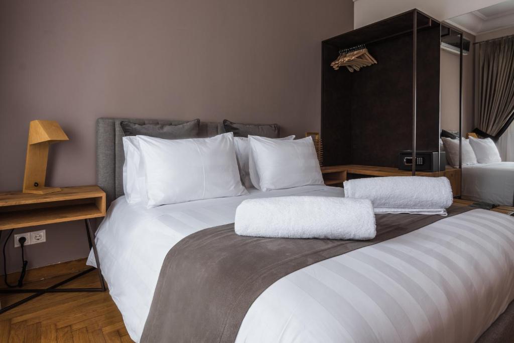 Acropolis Exclusive Residences - 8