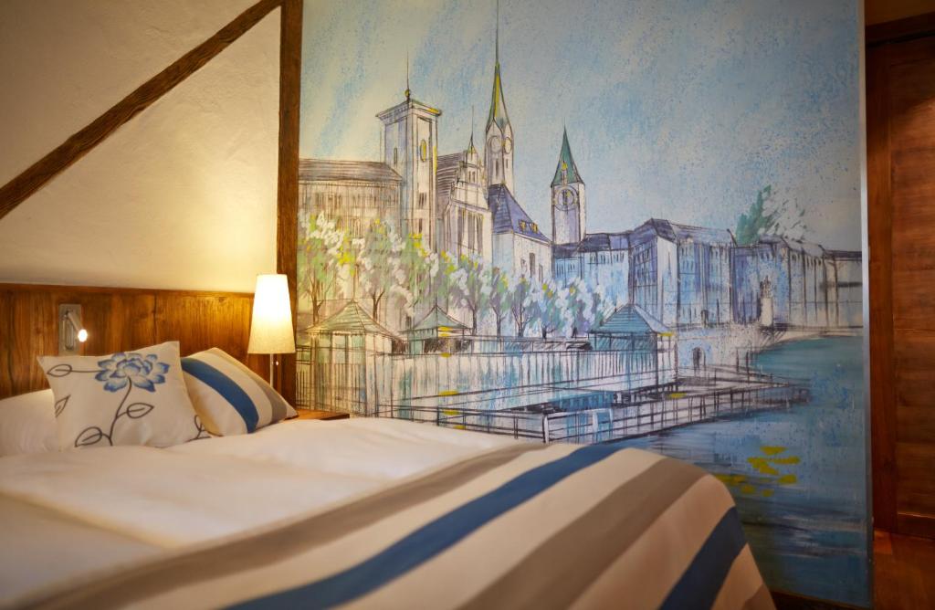 Hotel Adler Zürichにあるベッド