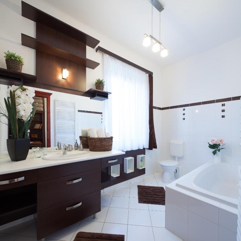 Fotografie z fotogalerie ubytování Villa Cecile v destinaci Sopron