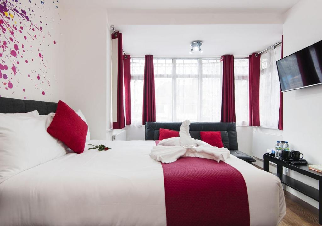 Wembley Park Hotel - Deluxe Family Room