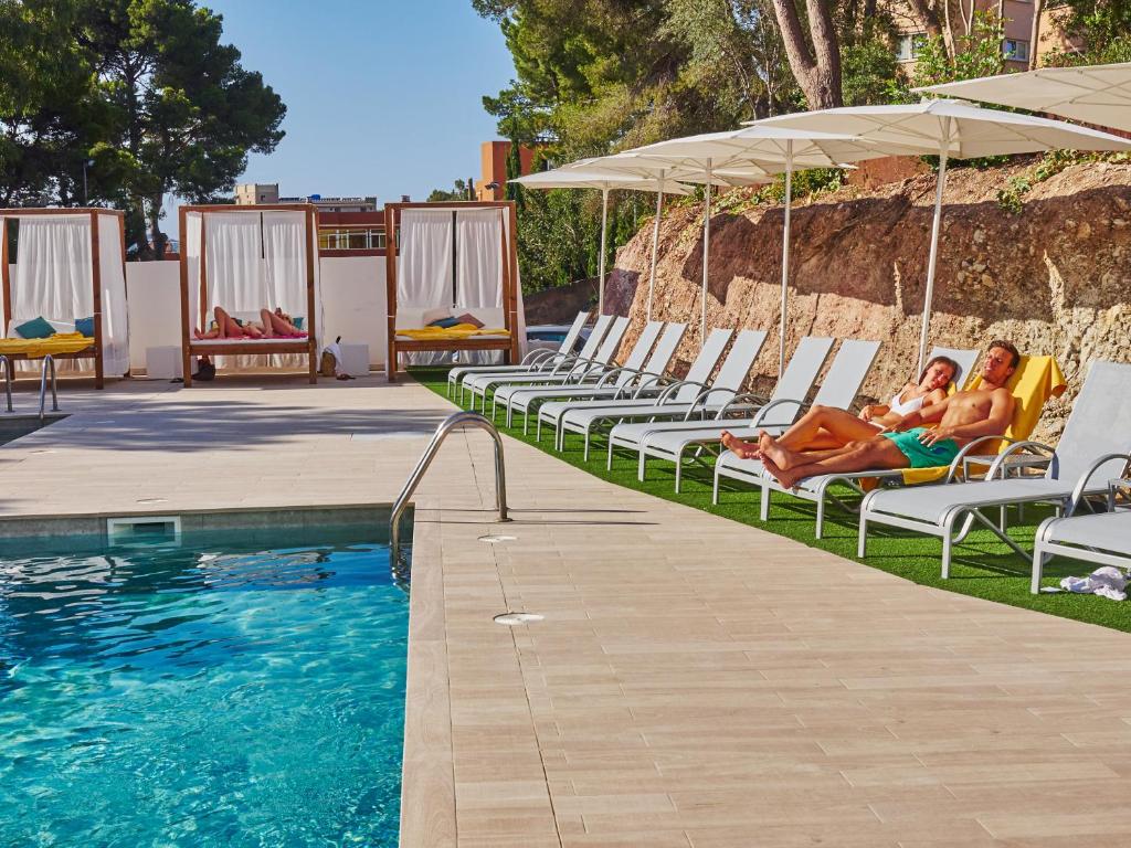 Booking.com: Hotel BQ Bulevar Peguera- Adults Only , Paguera ...