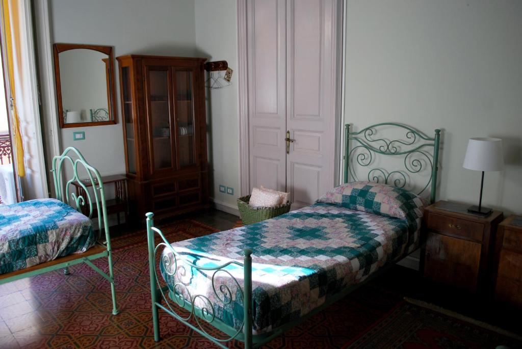 Casa Verdi - House of Travelers - Bed In 3-Bed Mixed Dormitory Room