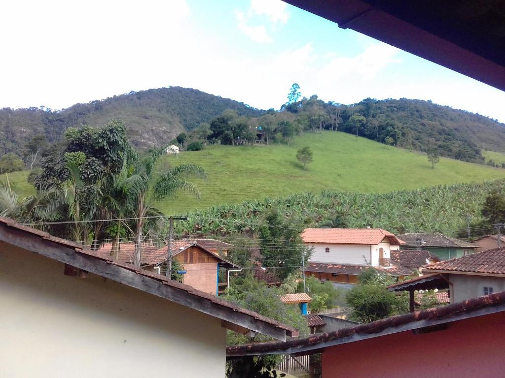  Casa na Vila de Lumiar Banho de Rio Próximo ao Centro