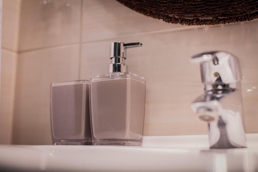 The Bridge - private parking - 15