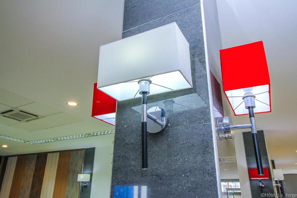Kuchyň nebo kuchyňský kout v ubytování Hotel LAFORGE