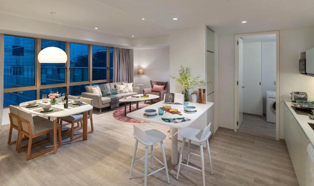 Lanson Place Winsland, Singapore 3