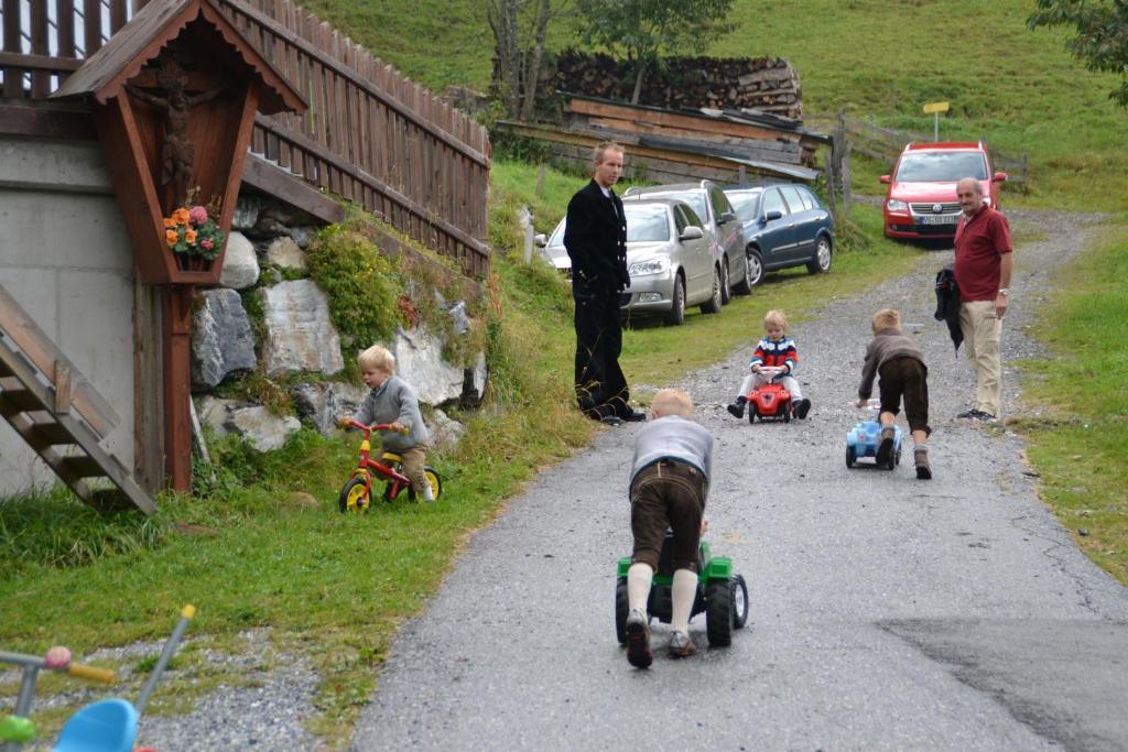 Bauernhof Grussberggut gyermekkorú vendégei