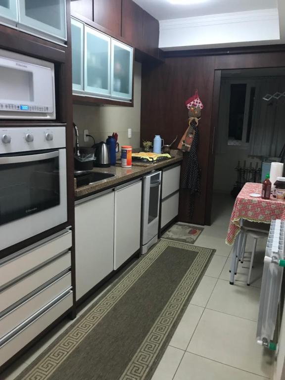  Lindo apartamento no centro de Canela