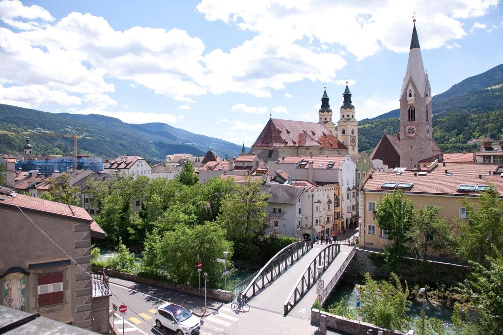 Nespecifikovaný výhled na hory nebo výhled na hory při pohledu z hotelu