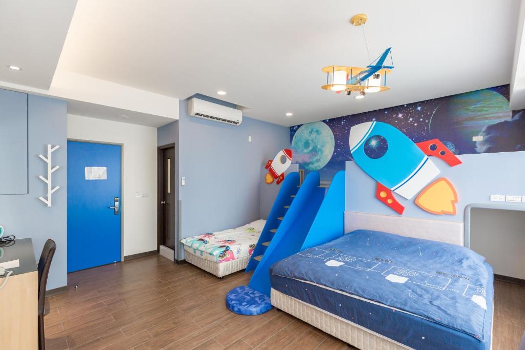 Postel nebo postele na pokoji v ubytování Love Peachy House