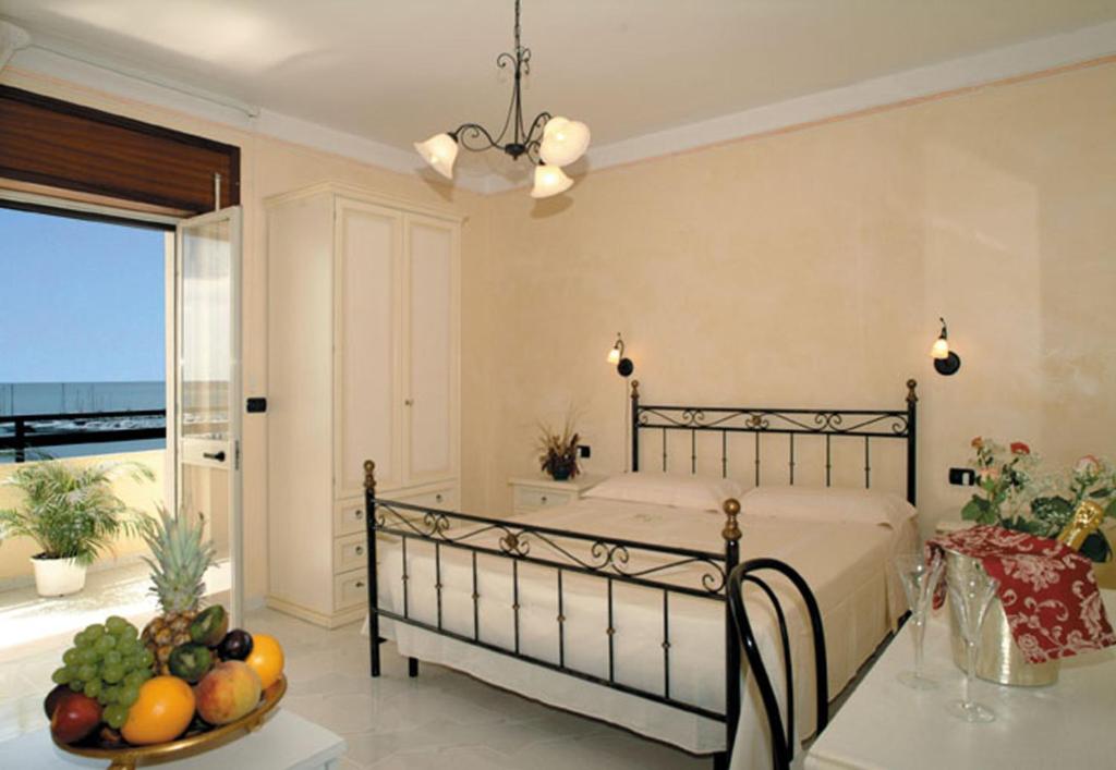 Hotel Mediterraneo - Chambre Double Avec Balcon Et Vue Sur Mer