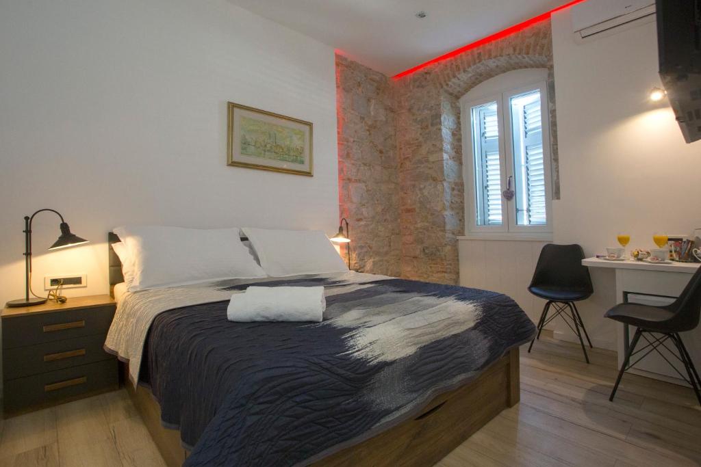 Postel nebo postele na pokoji v ubytování Apartment and Room Perfect Dream in Split