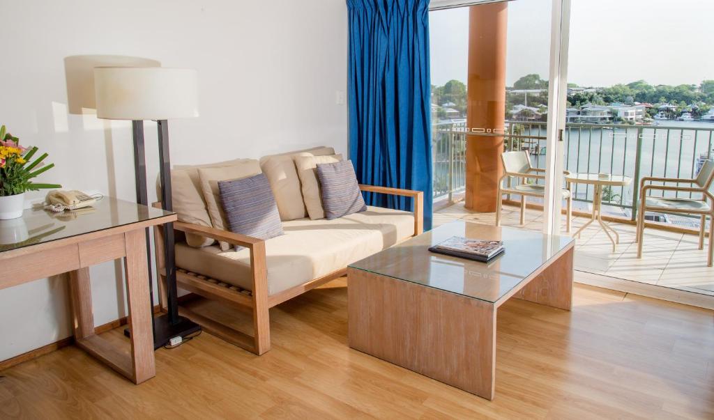 
Standard One Bedroom Apartment Water View includes Free Parking & Wifi
