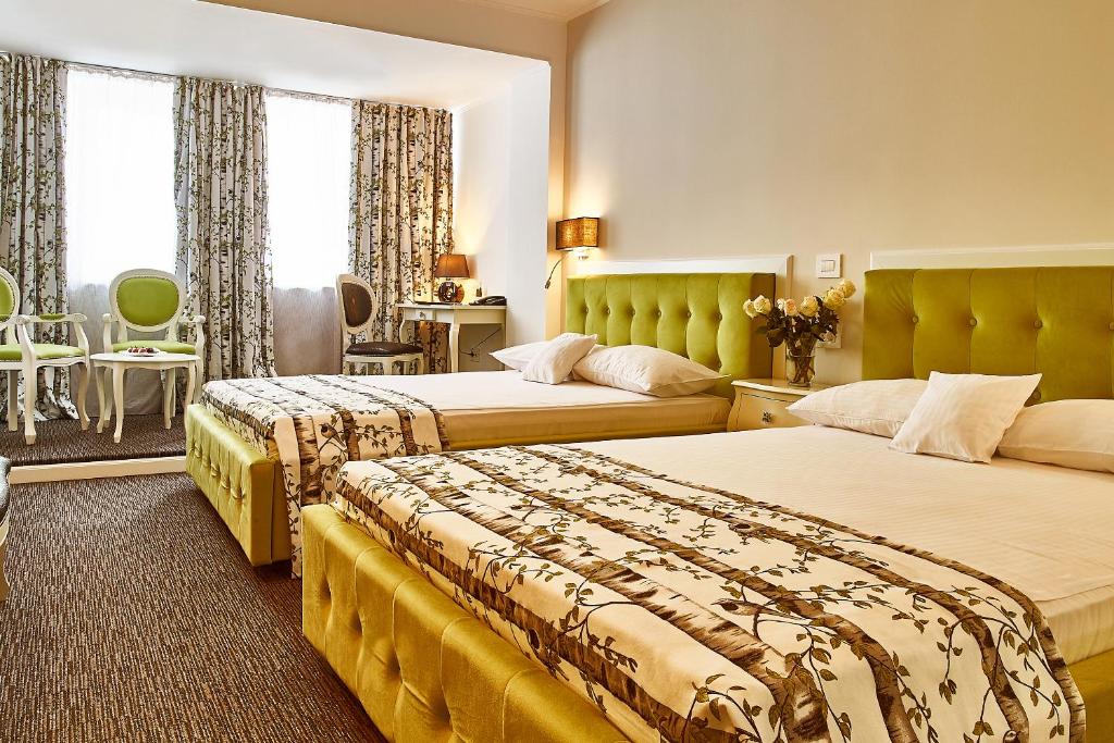 Continental Forum Arad - Deluxe Family Plus Room