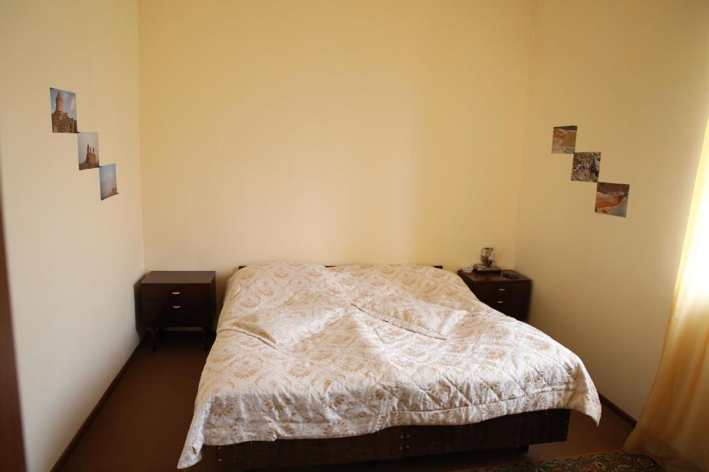 Postel nebo postele na pokoji v ubytování Barseghyan's Guest House