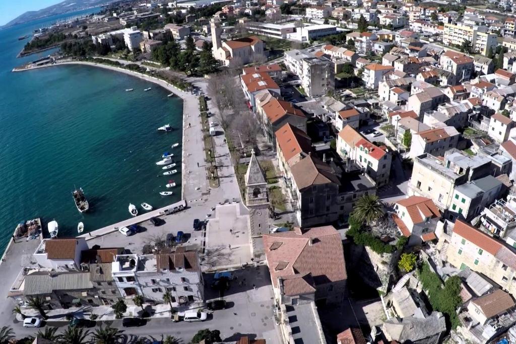 Fotografia z galérie ubytovania apartments TONI with free parking v destinácii Kaštela
