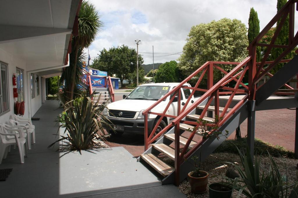 Burgundy Rose Motel - Resim 19