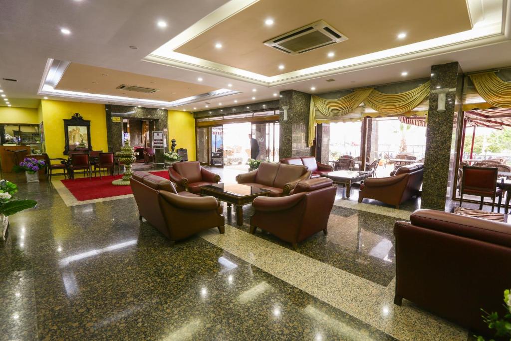 Posezení v ubytování Kayhanbey Hotel