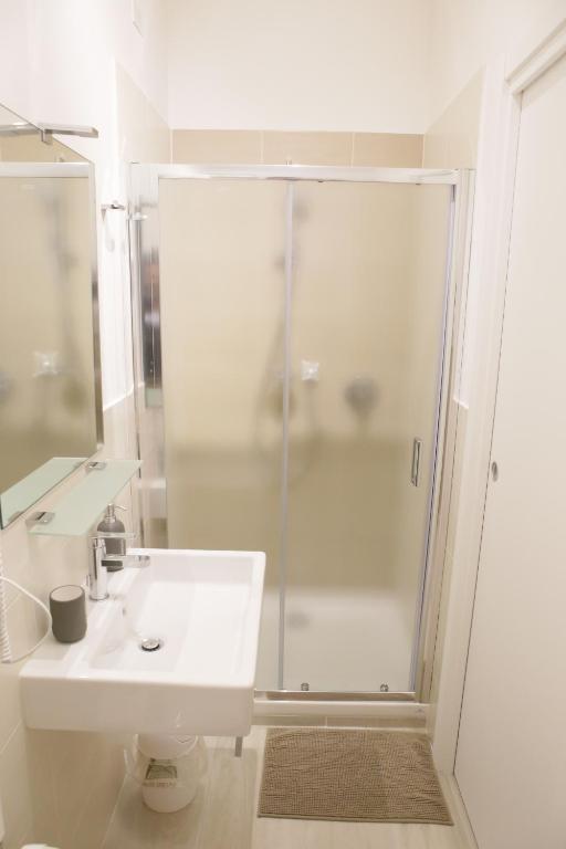 Łazienka w obiekcie SoleLuna Fiera 6 Rooms