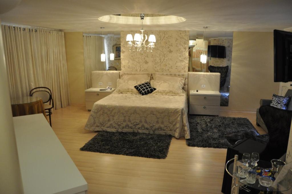 Hotel Premier