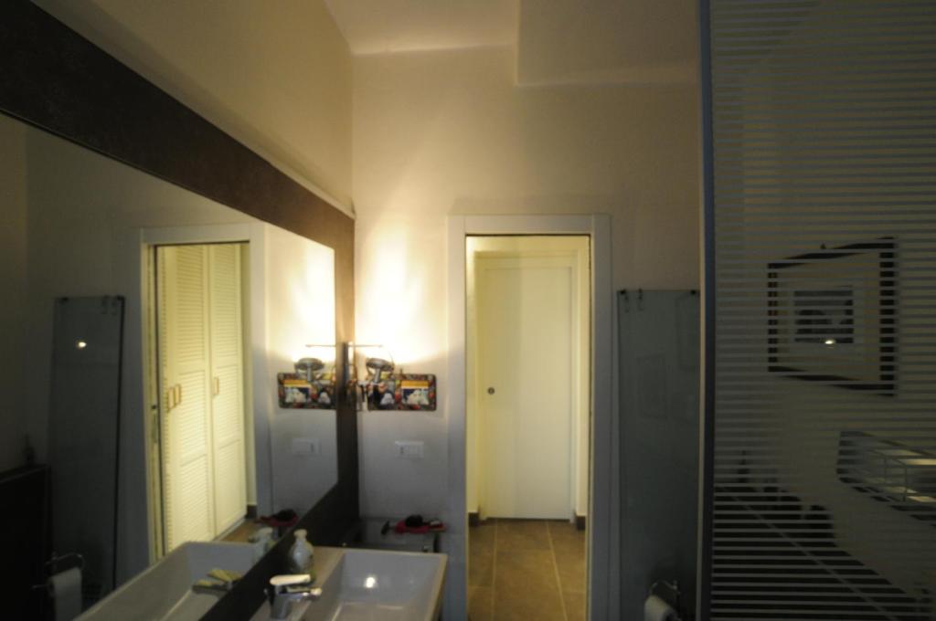 Bagno di Art House Quartu - Margine Rosso