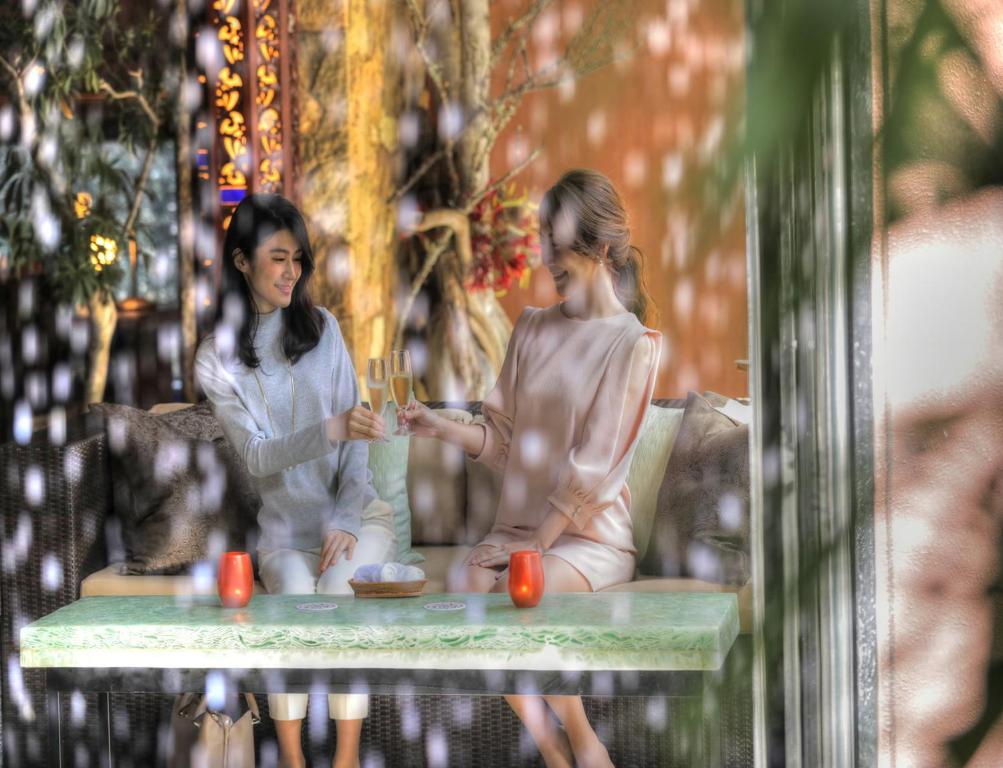 Hosté ubytování Balinese onsen ryokan Hakone Airu