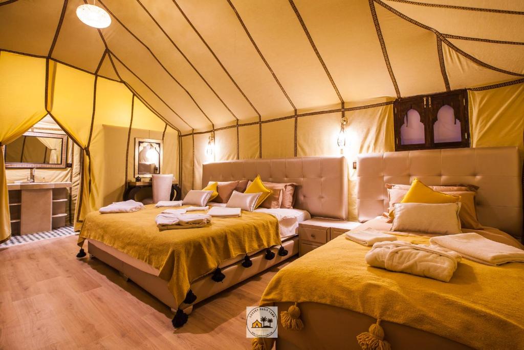 Postel nebo postele na pokoji v ubytování Luxury oasis camp