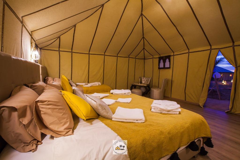 Postel nebo postele na pokoji v ubytování Luxury oasis camp