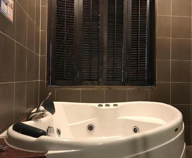 Studio Apartment @ Gold Coast Morib Banting Malaysia - Estudio Con Balcón