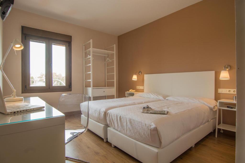 Hotel Los Cigarrales - 16