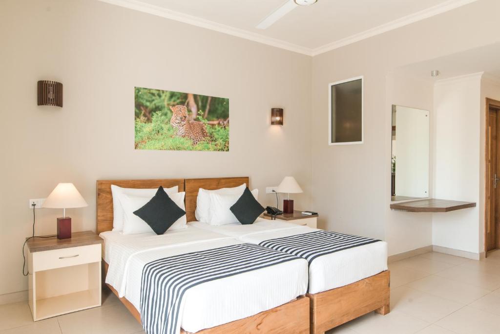 Twenty-Two Weligambay - Standard Double Room