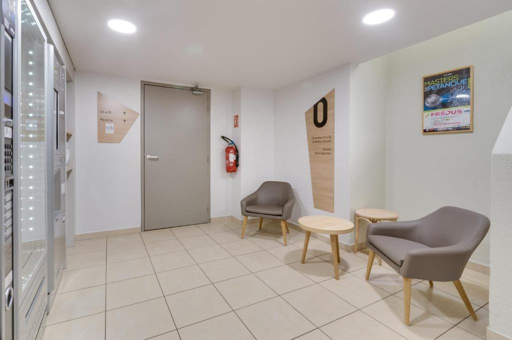 Fotografie z fotogalerie ubytování B&B HOTEL FREJUS Puget-sur-Argens v destinaci Fréjus
